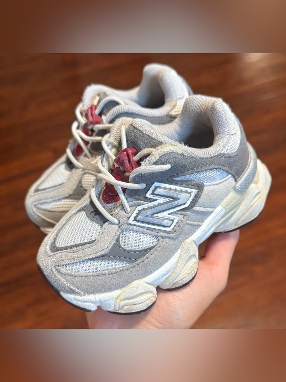 New Balance 9060 Kids Gray Mesh & Suede Sneakers size 6 toddler